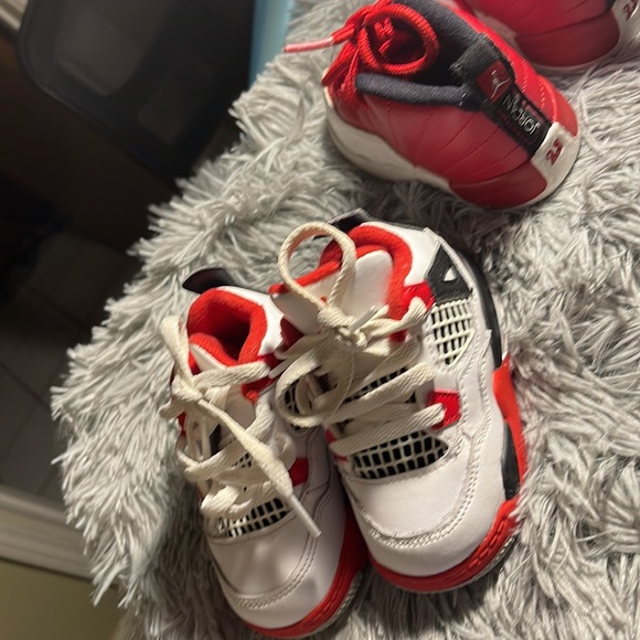 Jordan’s that’s been worn and a very affordable price - Picture 4 of 7